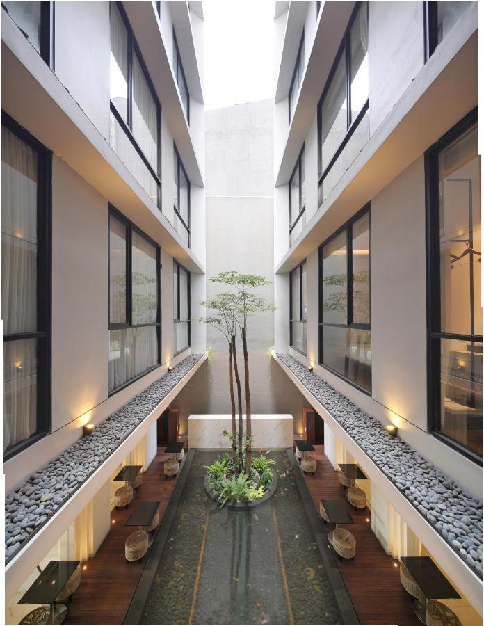 Delua Hotel Jakarta Exterior foto